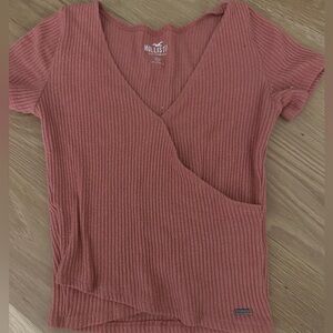 Hollister tee